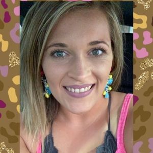 Meet your Posher, Courtney